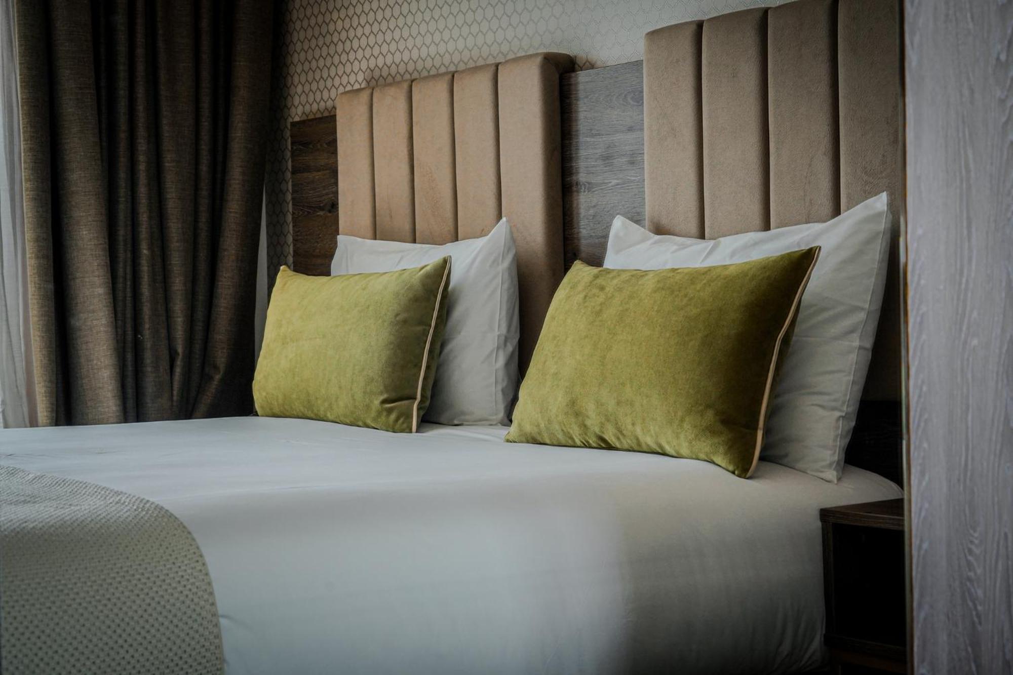 Az Hotel Des Arts Rabat Bagian luar foto