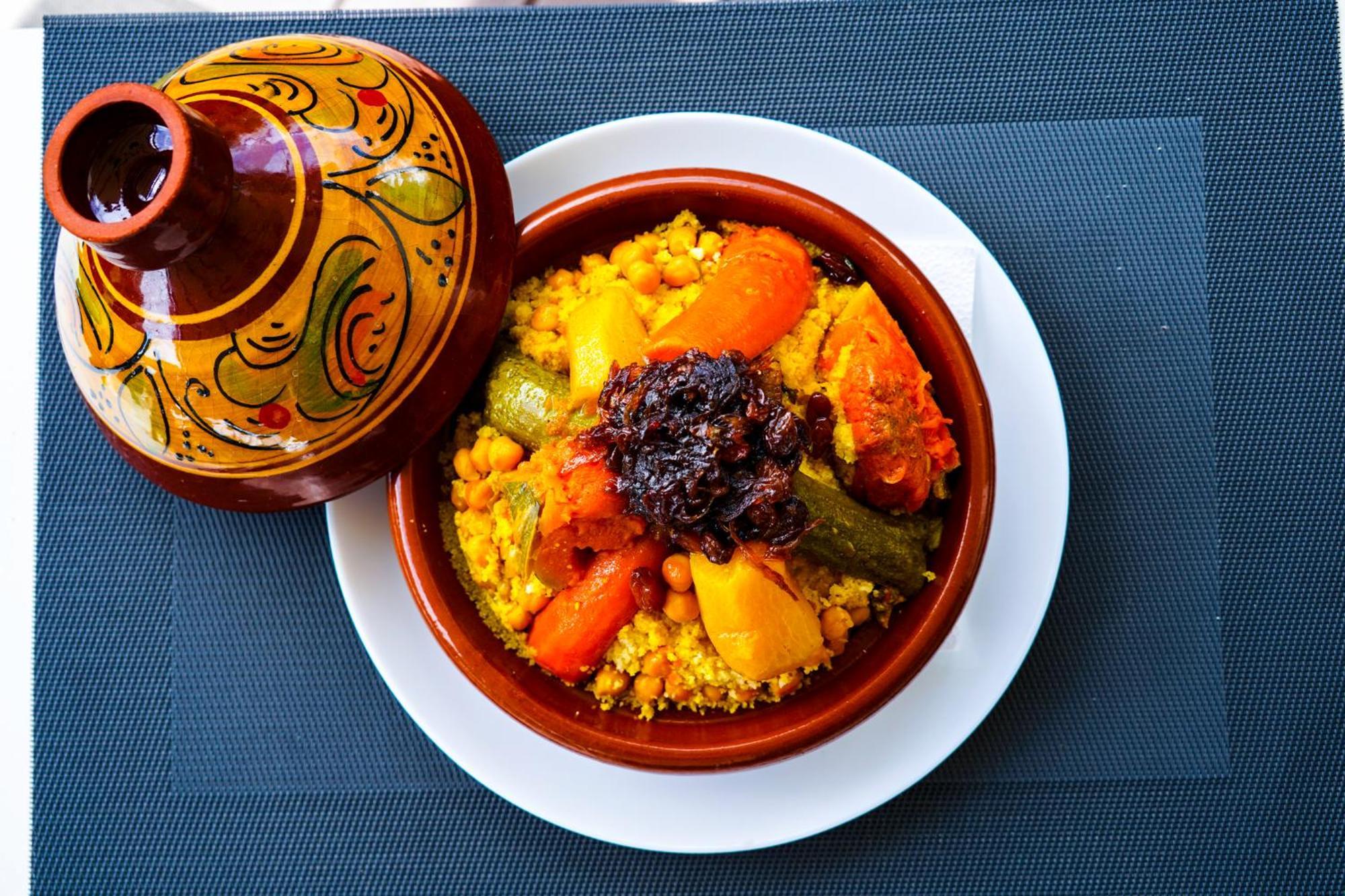 Az Hotel Des Arts Rabat Bagian luar foto