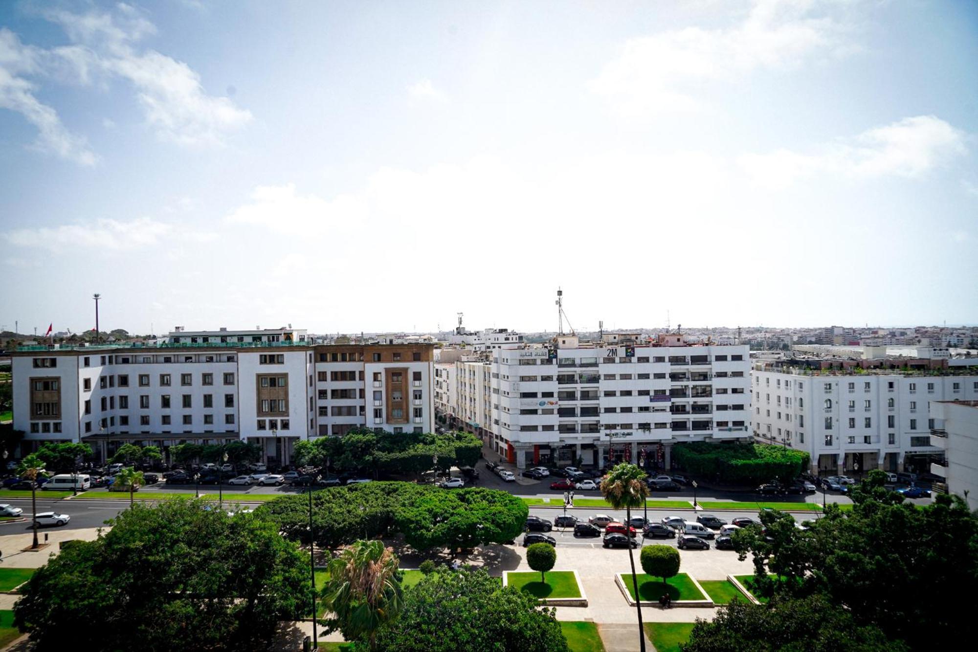 Az Hotel Des Arts Rabat Bagian luar foto